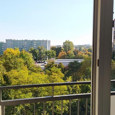 Uroczy Apartament Z Bezplatnych Parkingiem Varsovia Exterior foto